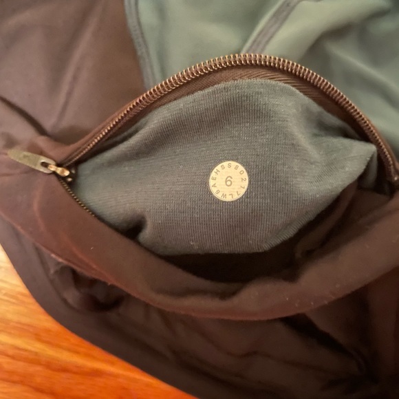 Lululemon Run The Day 7/8 Tight - Picture 2 of 3